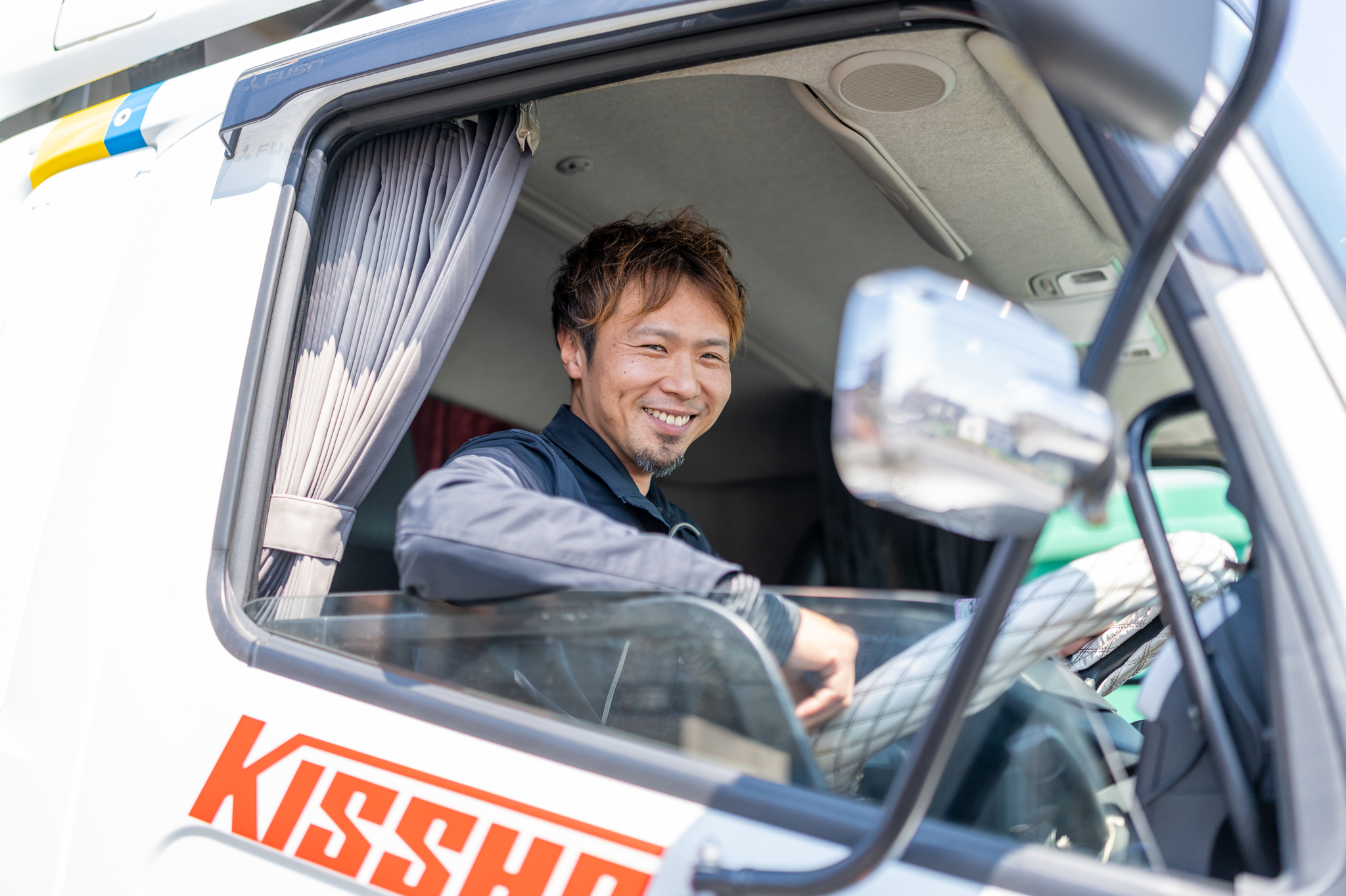 大型免許を活かす！4tサイズの平ボディ